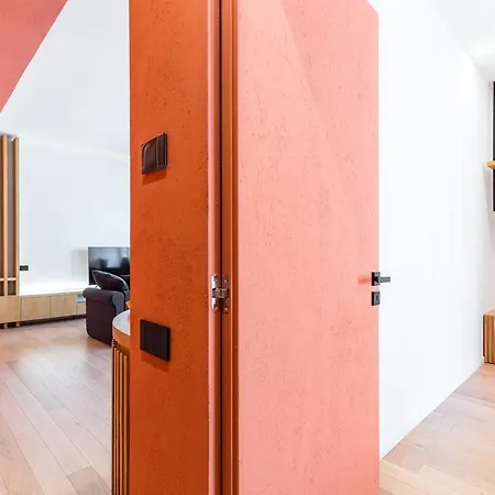 Starhost - Casa Giulia, A Stone's Throw From The Rail Station, Shopping Boulevard And Seafront *